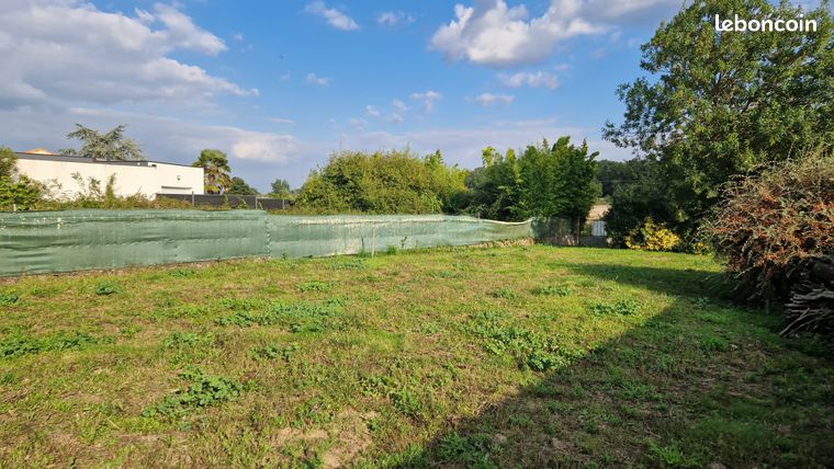 Terrain 352 m² Saint-Julien-de-Concelles