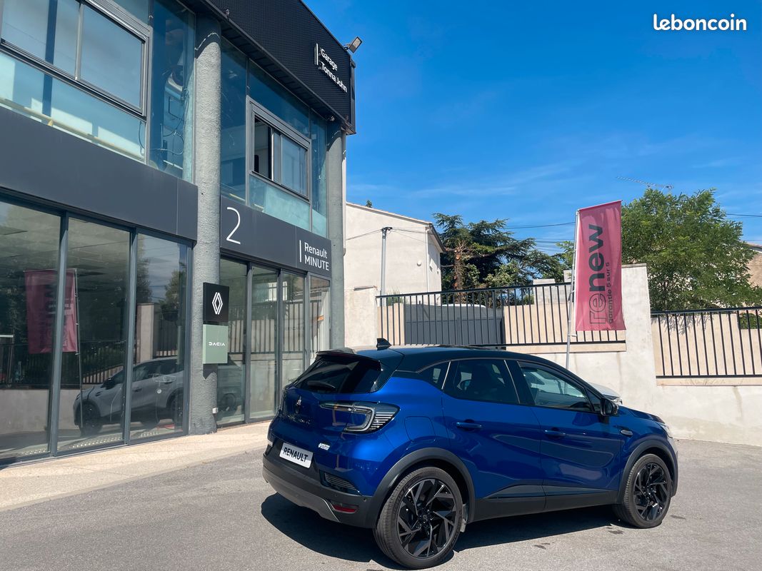 RENAULT Captur Esprit Alpine Full Hybrid E-Tech 145 ch (image 6)
