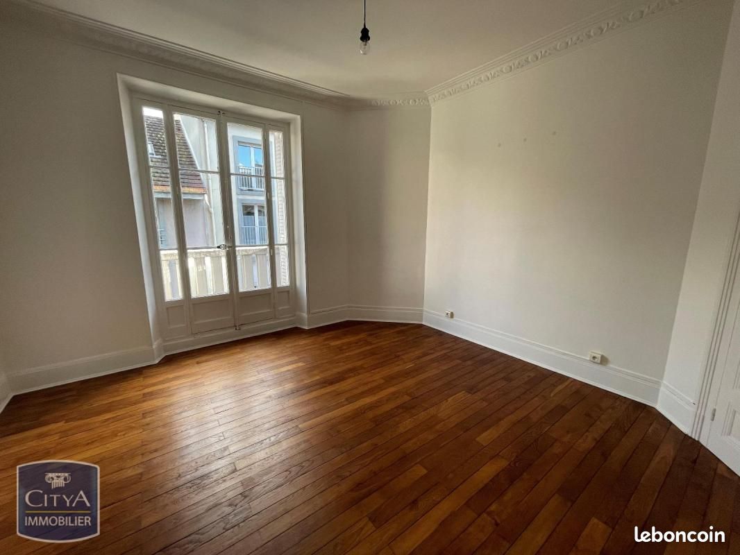 Appartement 3 pièces 89 m² · à Grenoble · 89 m² · 890 €/mois