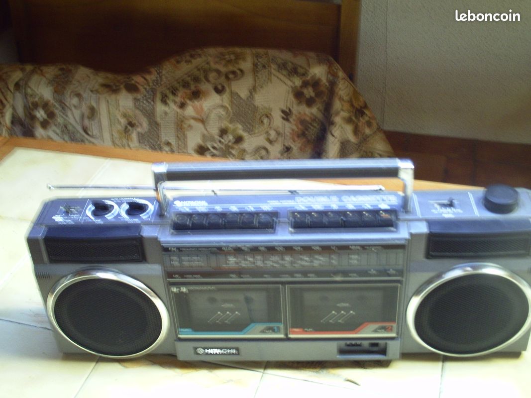 Radio cassette (image 2)