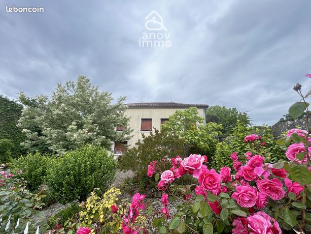 Maison 2 pièces 122 m²