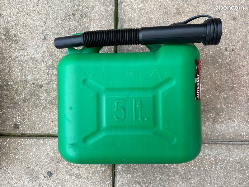 Jerrican Plastique 5 Litres – Résistant & Pratique Pour Carburant, Eau Ou Liquides