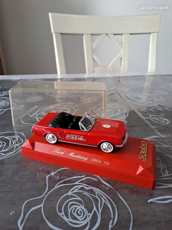 Ford Roadster Coca-Cola 1/18 Solido 9510 - Miniature Publicitaire Rouge Occasion