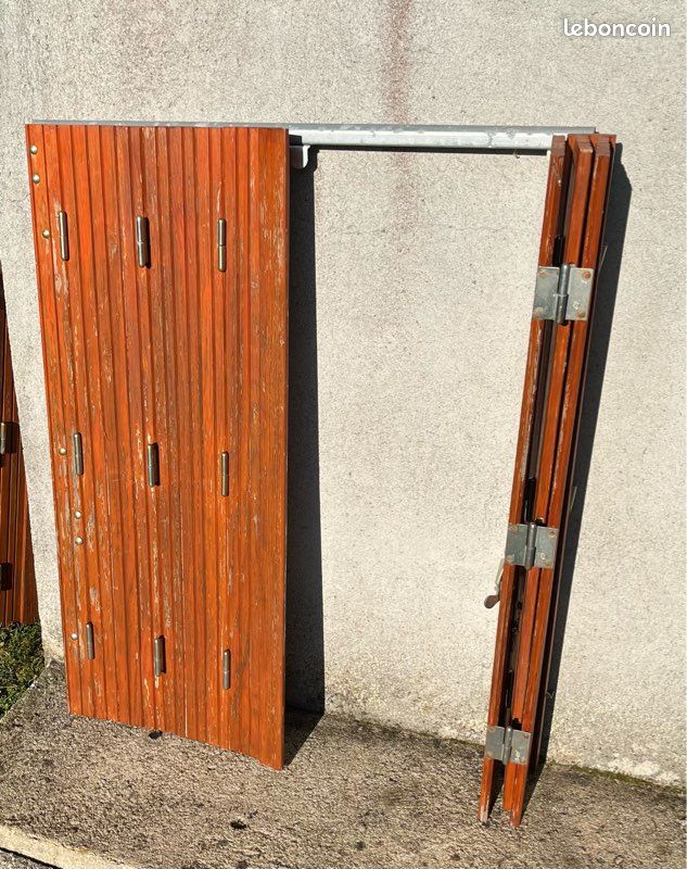 Volets bois 2 vantaux (image 1)