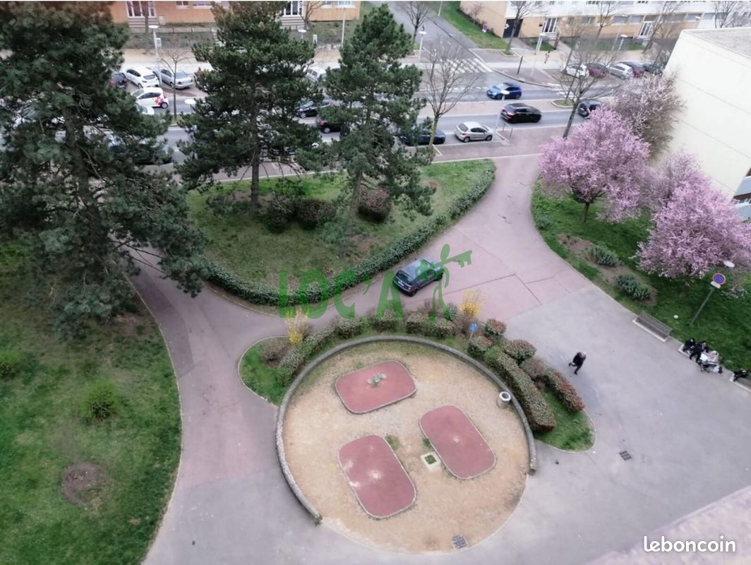 Appartement a louer rillieux-la-pape - 4 pièce(s) - 100 m2 - Surfyn