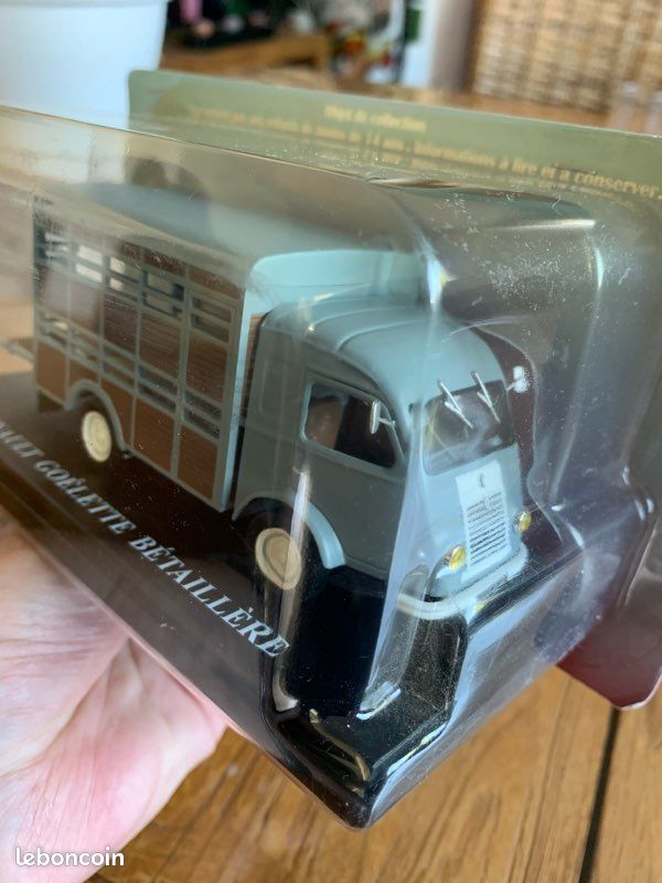 Renault Goélette Bétaillère au 1/43 ème (image 3)