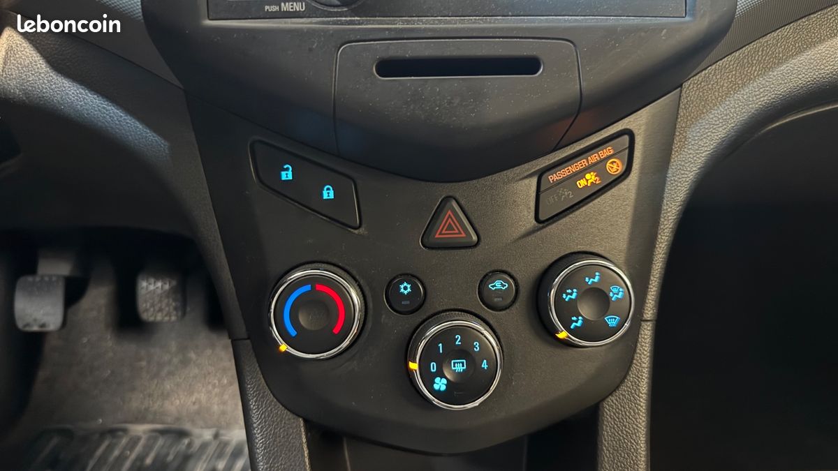 CHEVROLET AVEO 1.2 70 CH LS - RÉGULATEUR DE VITESSE - CLIm (image 18)