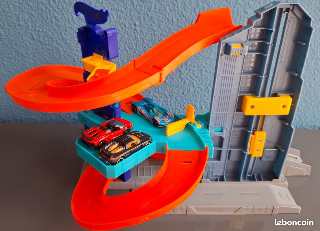 Parking Dinosaure Sternstunde - 32 Rails, Rampe, Ascenseur, 5 Voitures - Cadeau Fils De 3 à 8 Ans