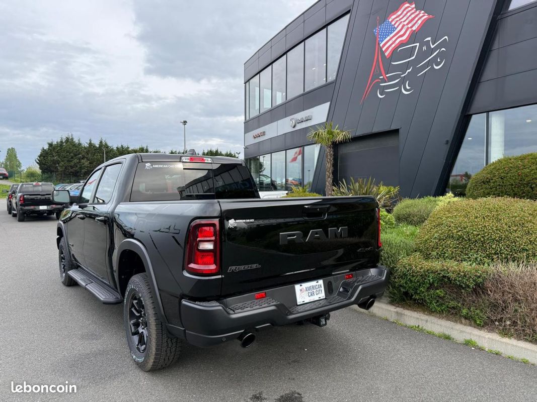 Dodge ram 1500 crew cab rebel (image 3)