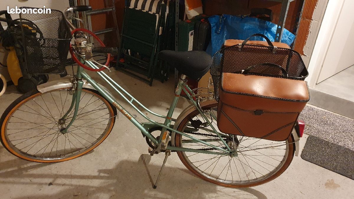VÉLO DE VILLE vintage Roger Rivière (~1970) restauré, entièrement révisé, FRANCE EUR 199,00 - FR