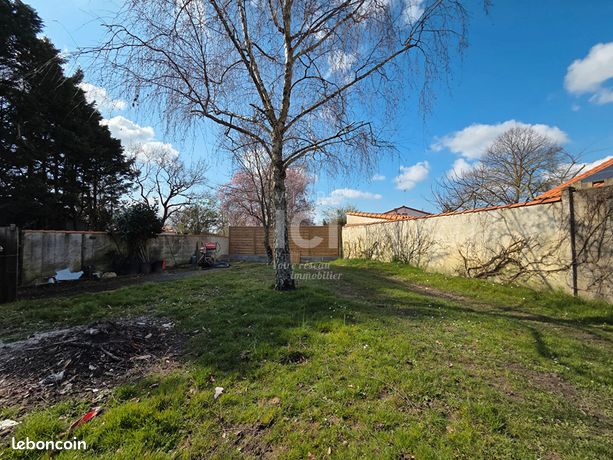 Terrain 329 m² LA CHEVROLIERE