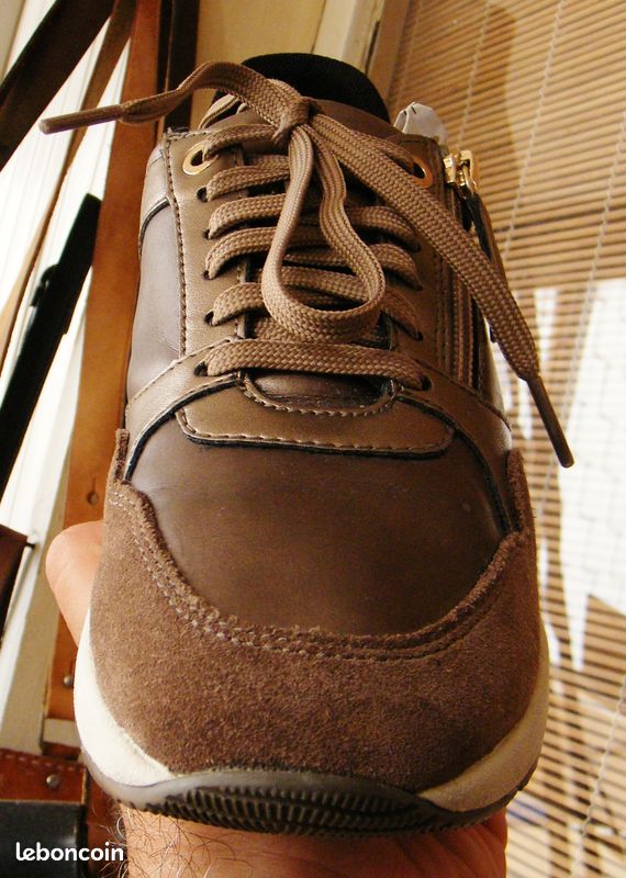 Baskets Geox Respira En Cuir Pour Femme - Pointure 36.5 - Couleur Or - Neuf Sans Emballage D'origine