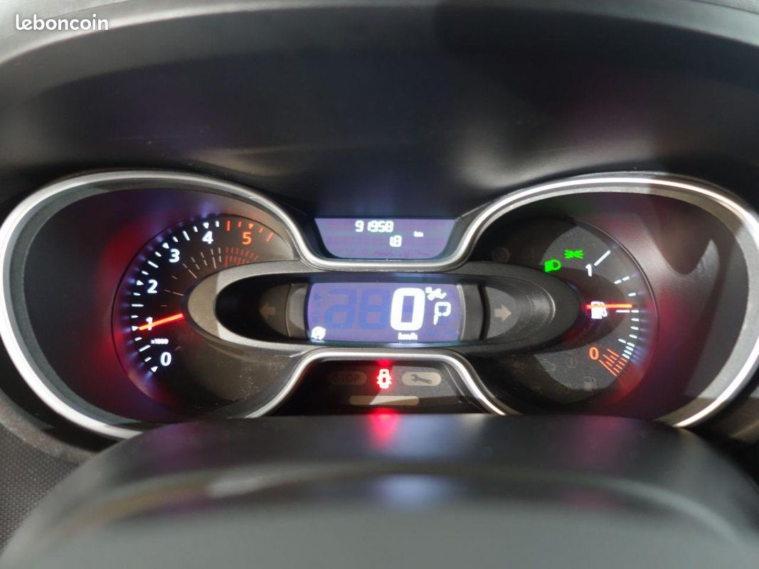 RENAULT TRAFIC L1H1 2.0 DCi 170 CH EDC CONFORT (image 5)