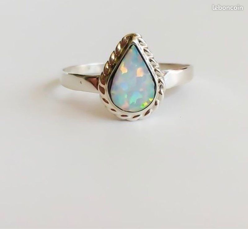 Bague en argent et opal (image 1)