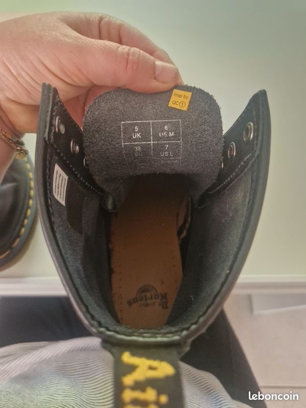 Doc Marten neuve taille 38 (image 6)