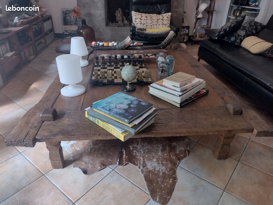 Grande table basse ancienne Indonésienne (image 1)