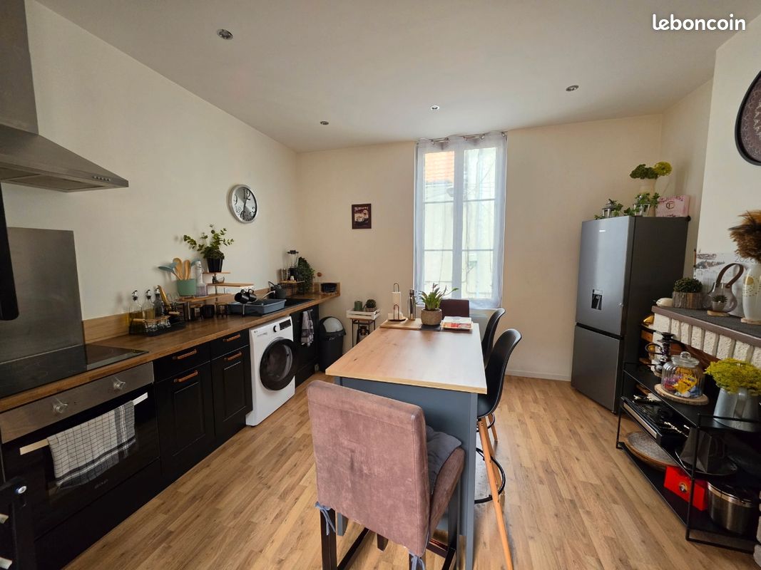 Appartement 3 pièces 96 m² · à Châtellerault · 96 m² · 650 €/mois