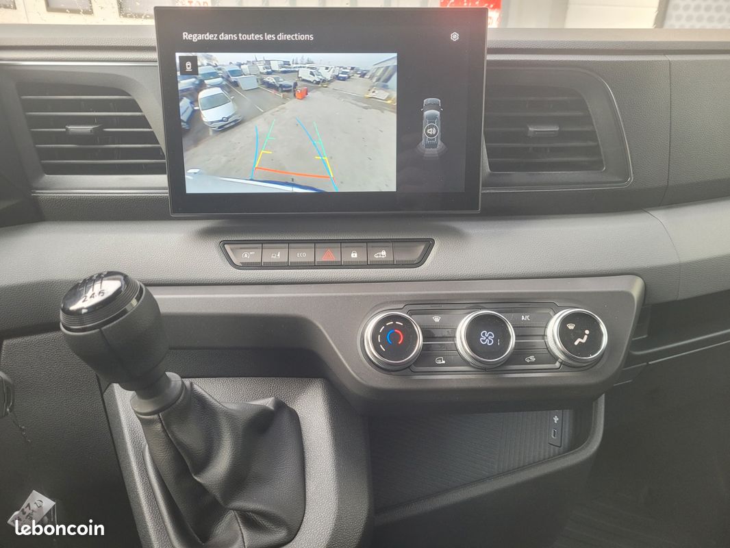 RENAULT MASTER IV L2H2 TRACTION FOURGON 2.0 Blue DCI 130 ADVANCE 03 PLACES NEUF avec CROCHET D’ATTELAGE + CAMÉRA DE RECUL + RADARS ARRIERE + ROUE DE SECOURS + SELLERIE SKAÏ ( Prix de Vente 28 990 HT ) (image 5)