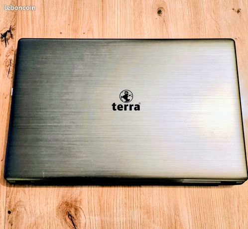 ORDINATEUR PORTABLE TERRA Mobile 1512 - Etat correct - Sans disque dur EUR 31,00 - FR