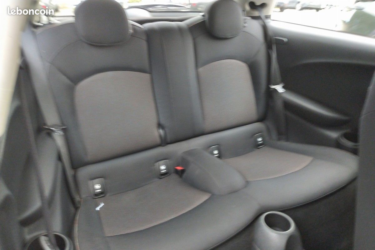 Mini (4) One D 95 ch (image 17)
