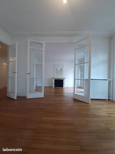 Appartement 4 pièces 109 m² · à Paris · 109 m² · 3 210 €/mois