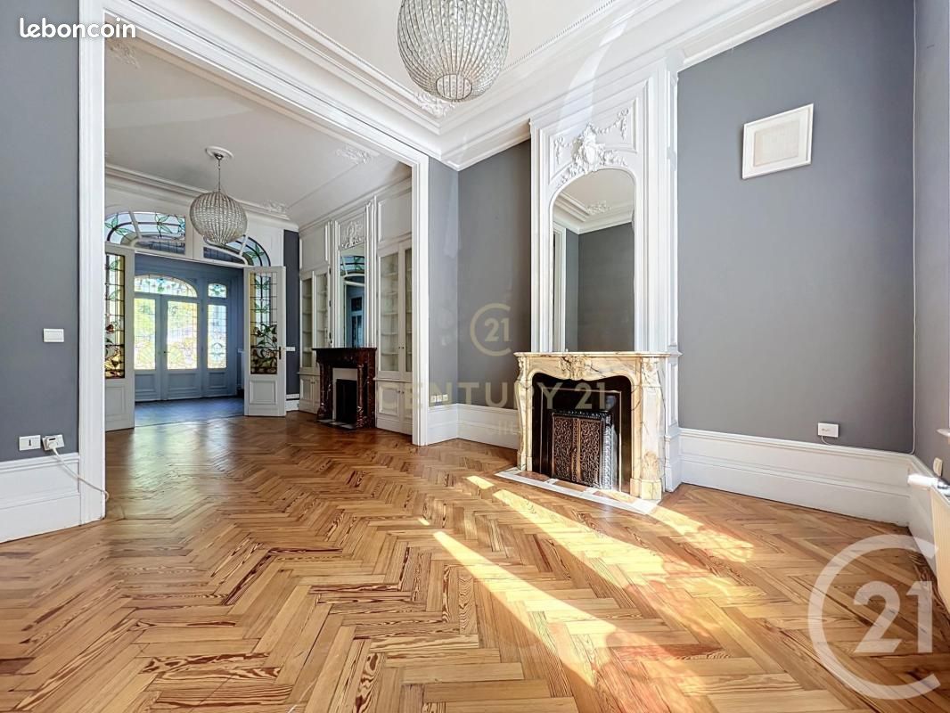 Maison 5 pièces 154 m² · à La Madeleine · 154 m² · 599 830 €