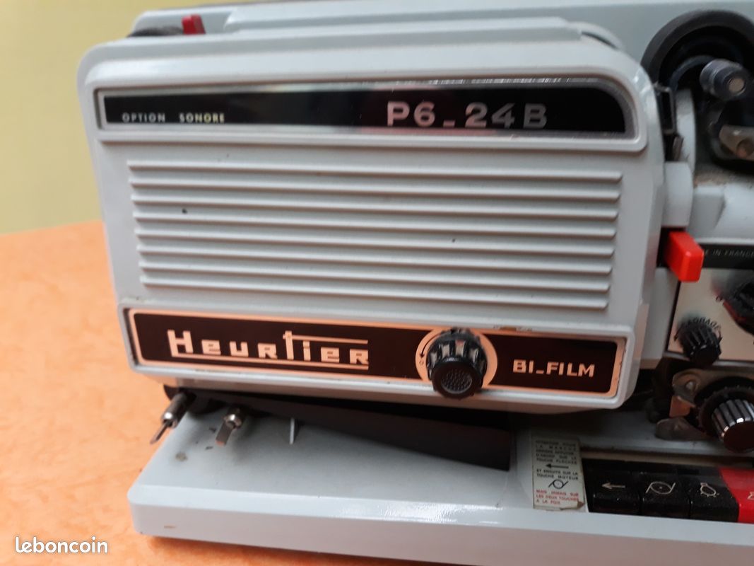 PROJECTEUR 8 SUPER 8 HEURTIER P6-24 B COMPLET POUR PIECES