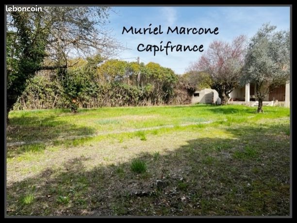 Terrain 425 m² Cadenet