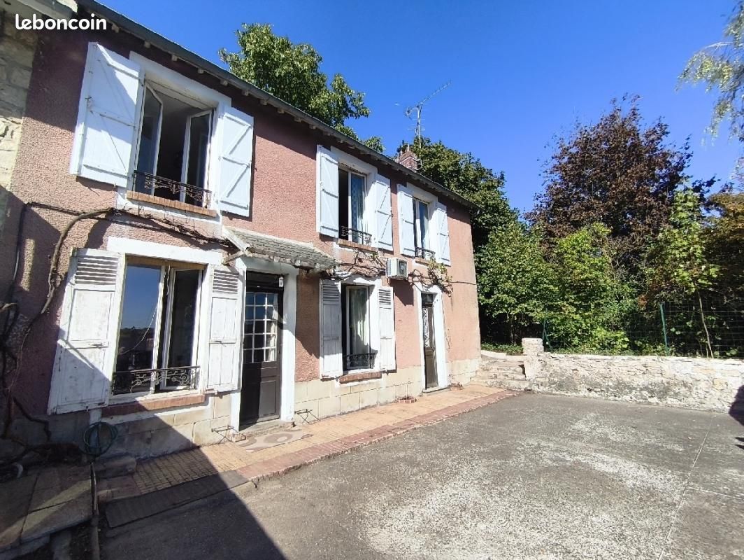 Maison 4 pièces 110 m² · à Nesles-la-Vallée · 110 m² · 242 600 €