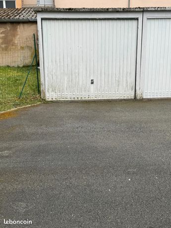 https://img.leboncoin.fr/api/v1/lbcpb1/images/28/09/07/280907e216be617b3e75577a545acece0e0ccb26.jpg?rule=ad-image