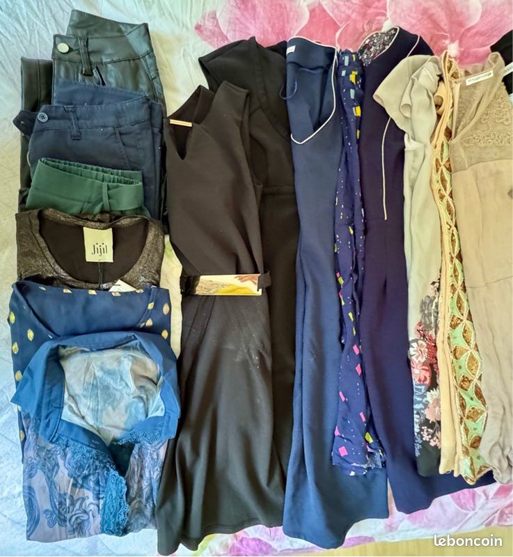 Lot hiver femme taille S – 20 pièces robes pantalons vestes pulls (image 2)