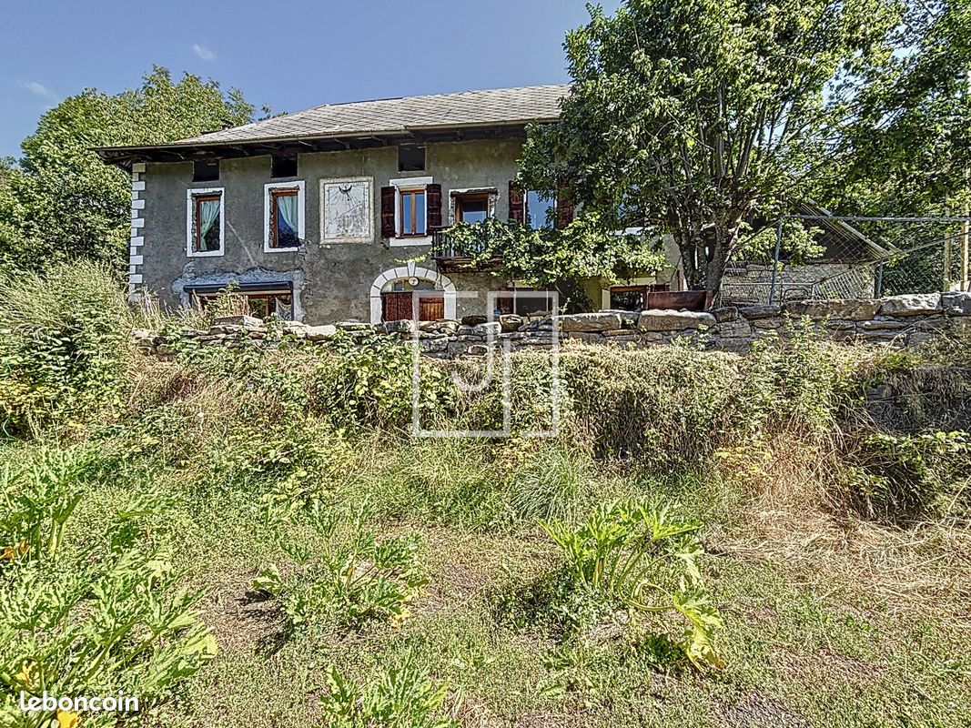Maison 6 pièces 228 m² · à Barcelonnette · 228 m² · 550 000 €