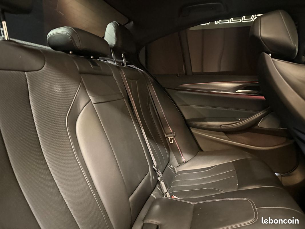 BMW M5 Competition F90 4.4 625ch Carplay / Affichage Tête Haute / Toit Carbone (image 26)