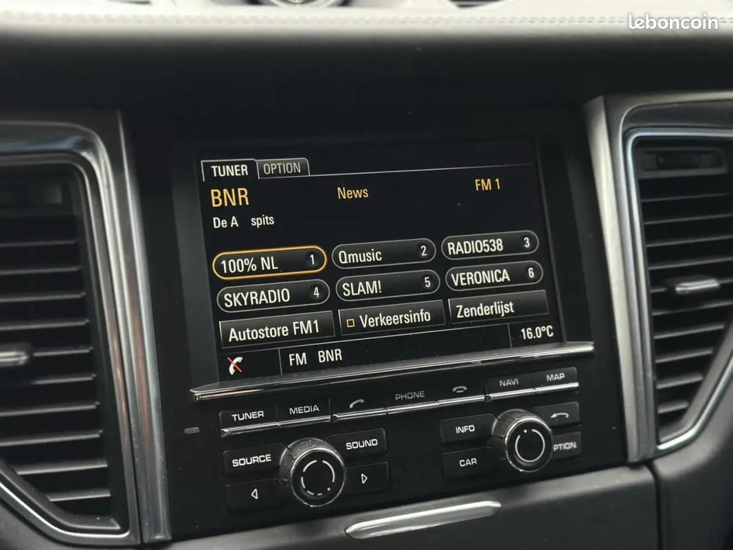Porsche Macan 3.6 TURBO 400CH 4X4 BVA - CAMÉRA D'AIDE AU STATIONNEMENT HAYON ARRIÈRE ÉLECTRIQUE S... (image 15)