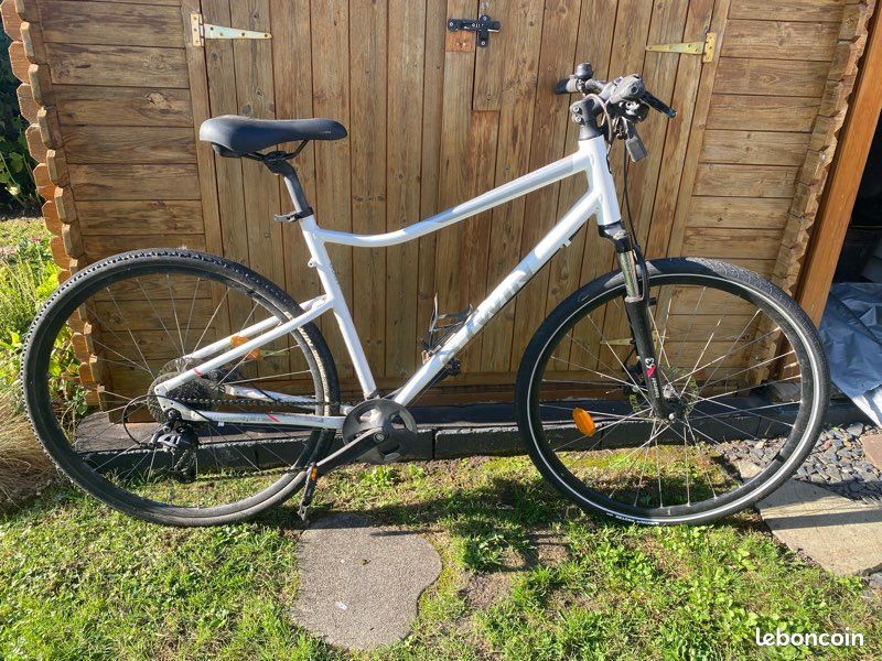 Vtc riverside 500 taille M Vélos