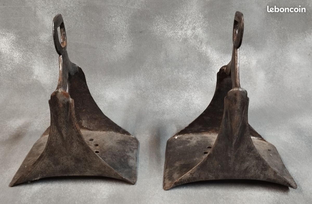 Paire Anciens Ornements Meuble Bronze/visage Femme/old Bronze Furniture Ornament 139115