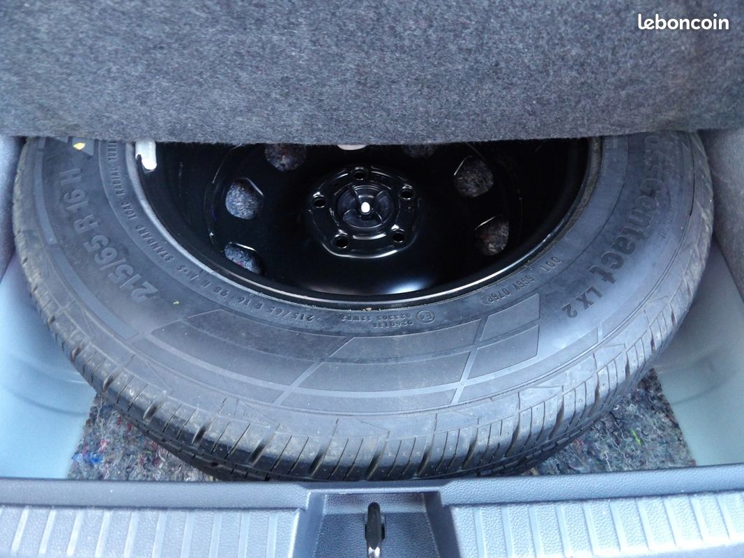Dacia DUSTER 1.5 BLUE DCI 115CH ESSENTIEL 4X4 (image 11)