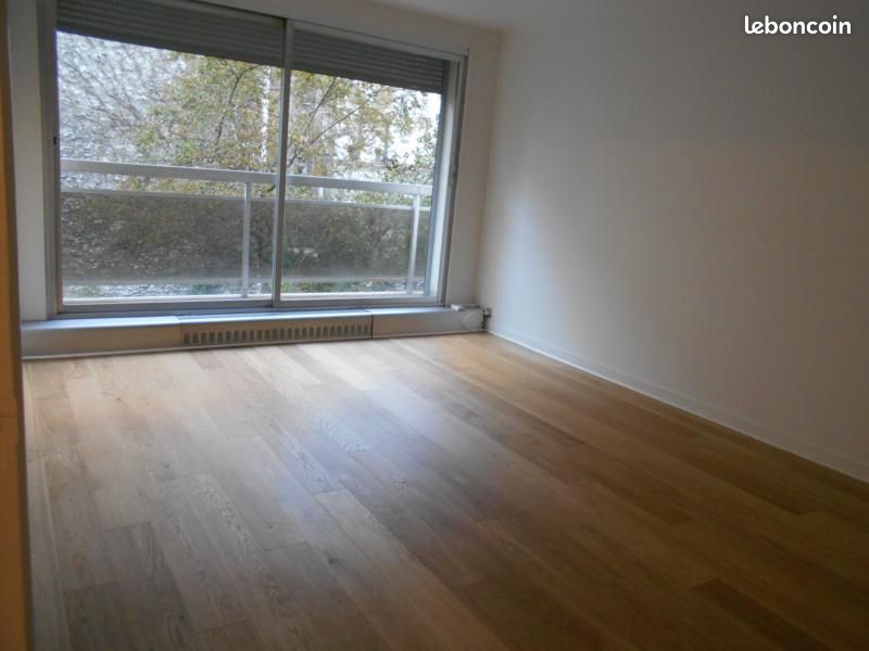 Appartement 3 pièces 69 m² · à Paris · 69 m² · 2 357 €