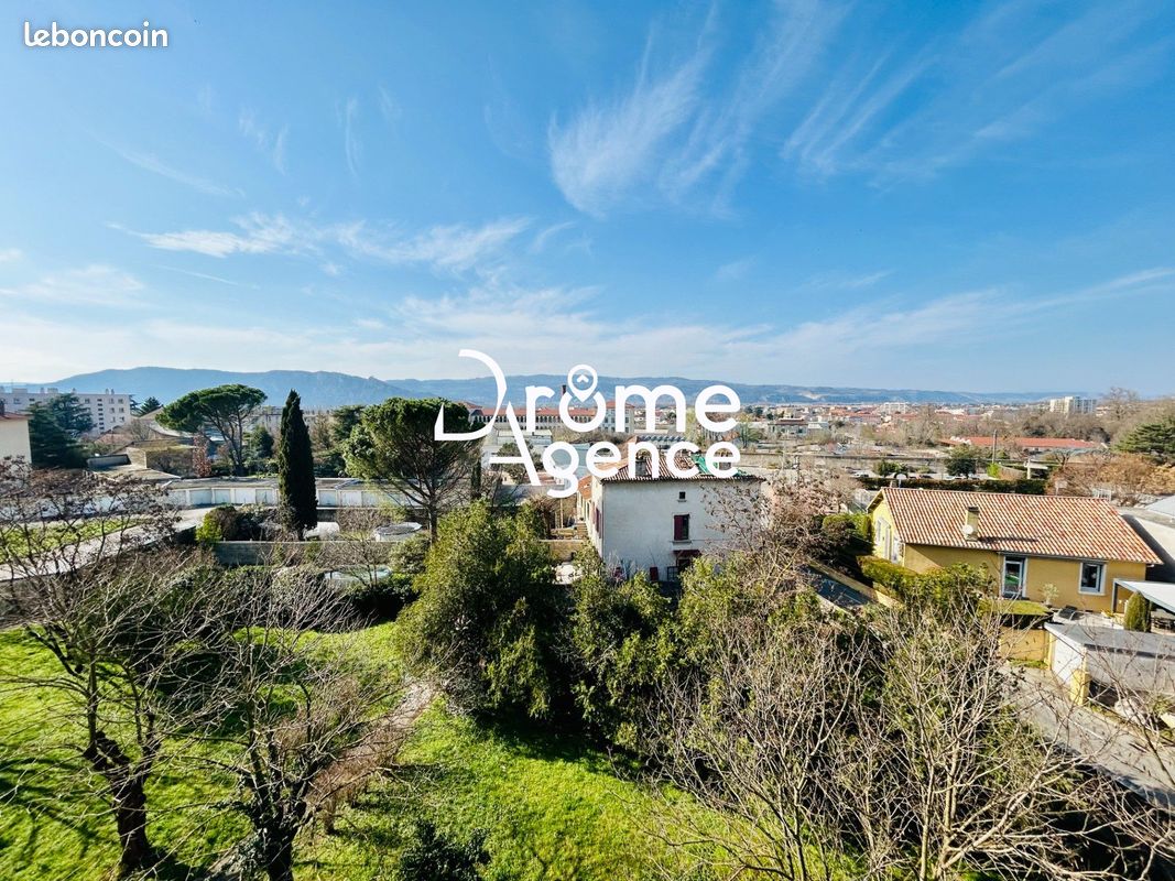 Appartement 3 pièces 64 m² · à Bourg-lès-Valence · 64 m² · 106 500 €