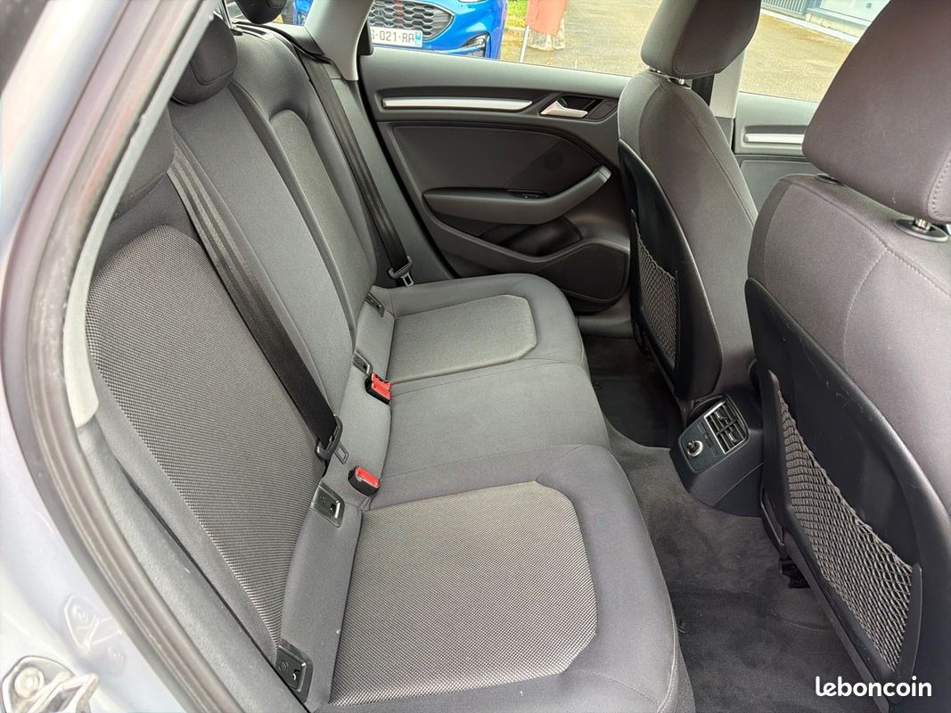 AUDI A3 Sportback 30 TDI 116 Design (image 27)