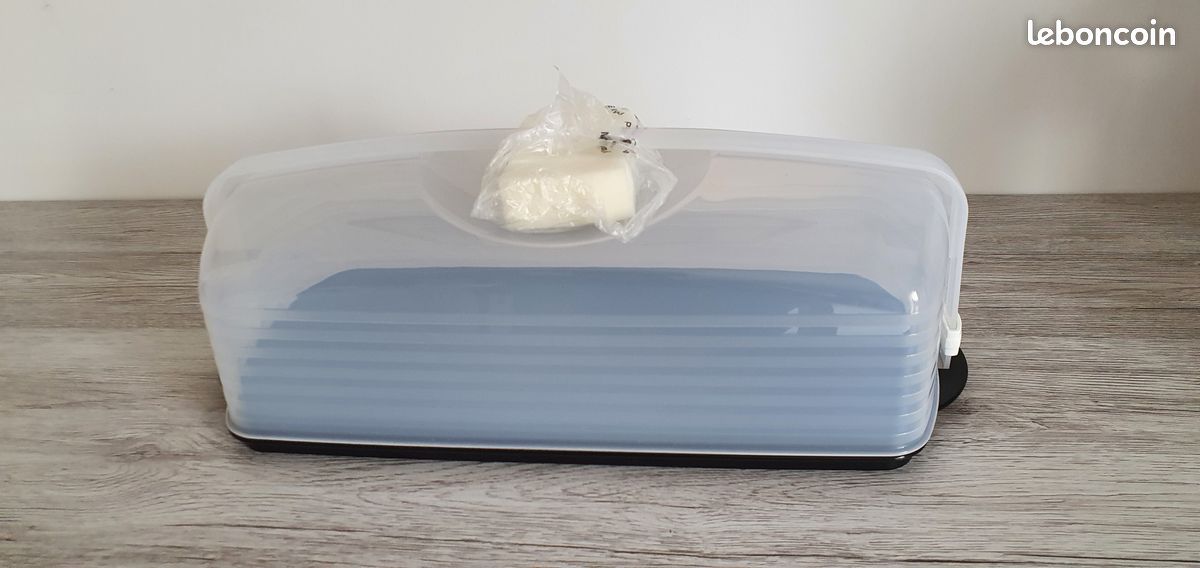 Tupperwares (image 3)