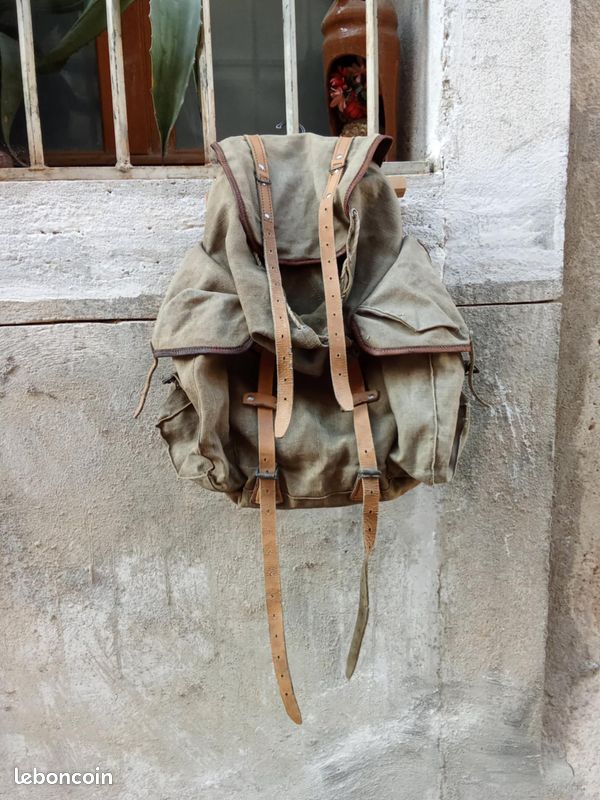 Sac à dos militaire ancien (image 1)