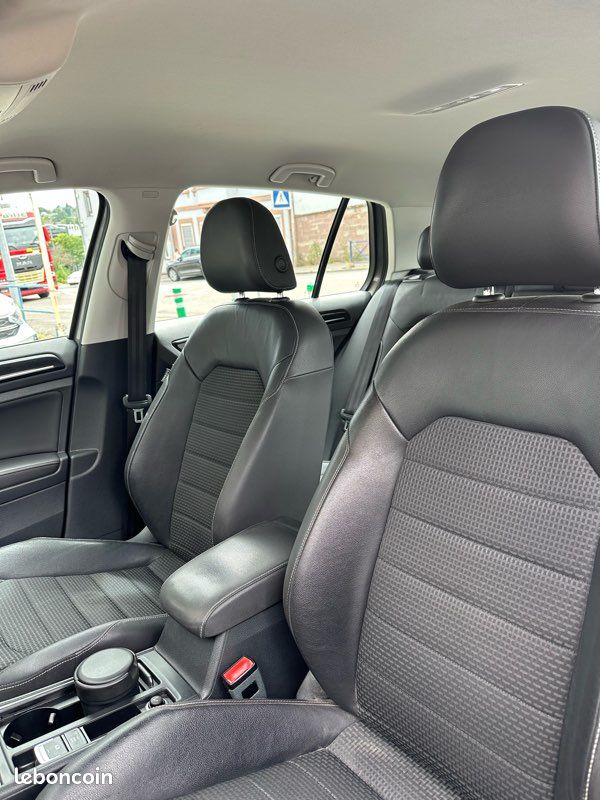 Volkswagen Golf VII 1.4 TSI 150CH CARAT (image 4)