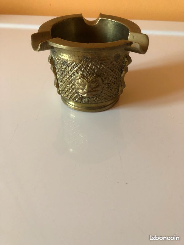 Cendrier en bronze (image 5)