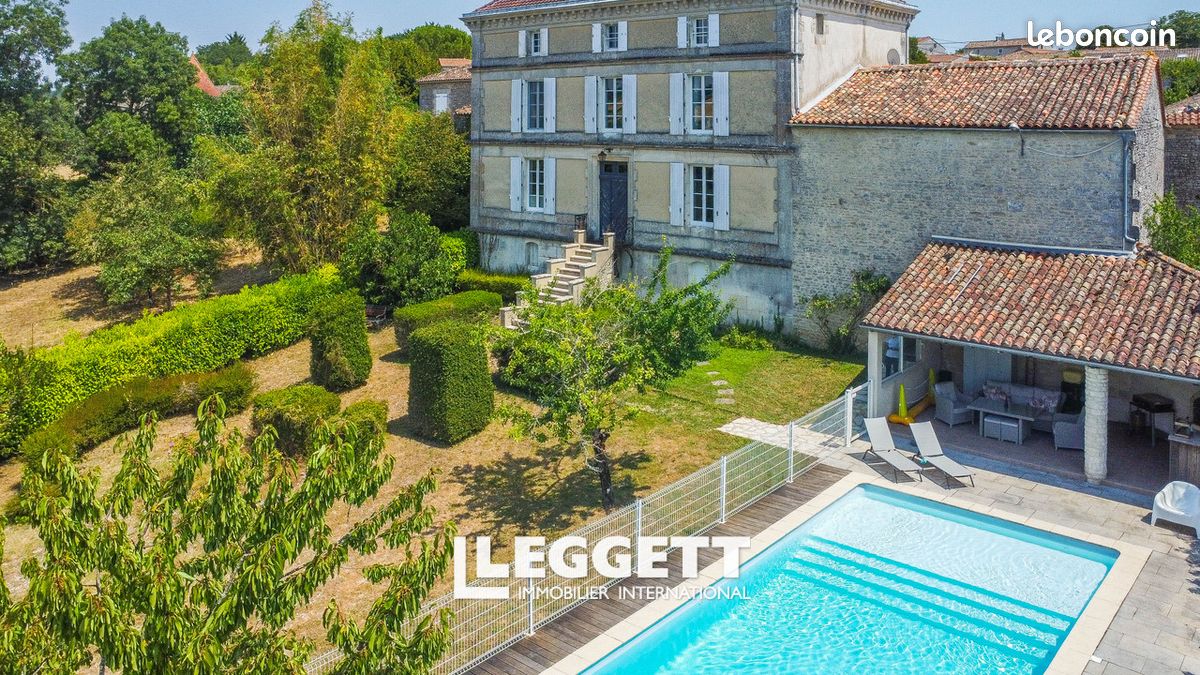 Maison 7 pièces 295 m² · à Asnières-sur-Nouère · 295 m² · 593 600 €
