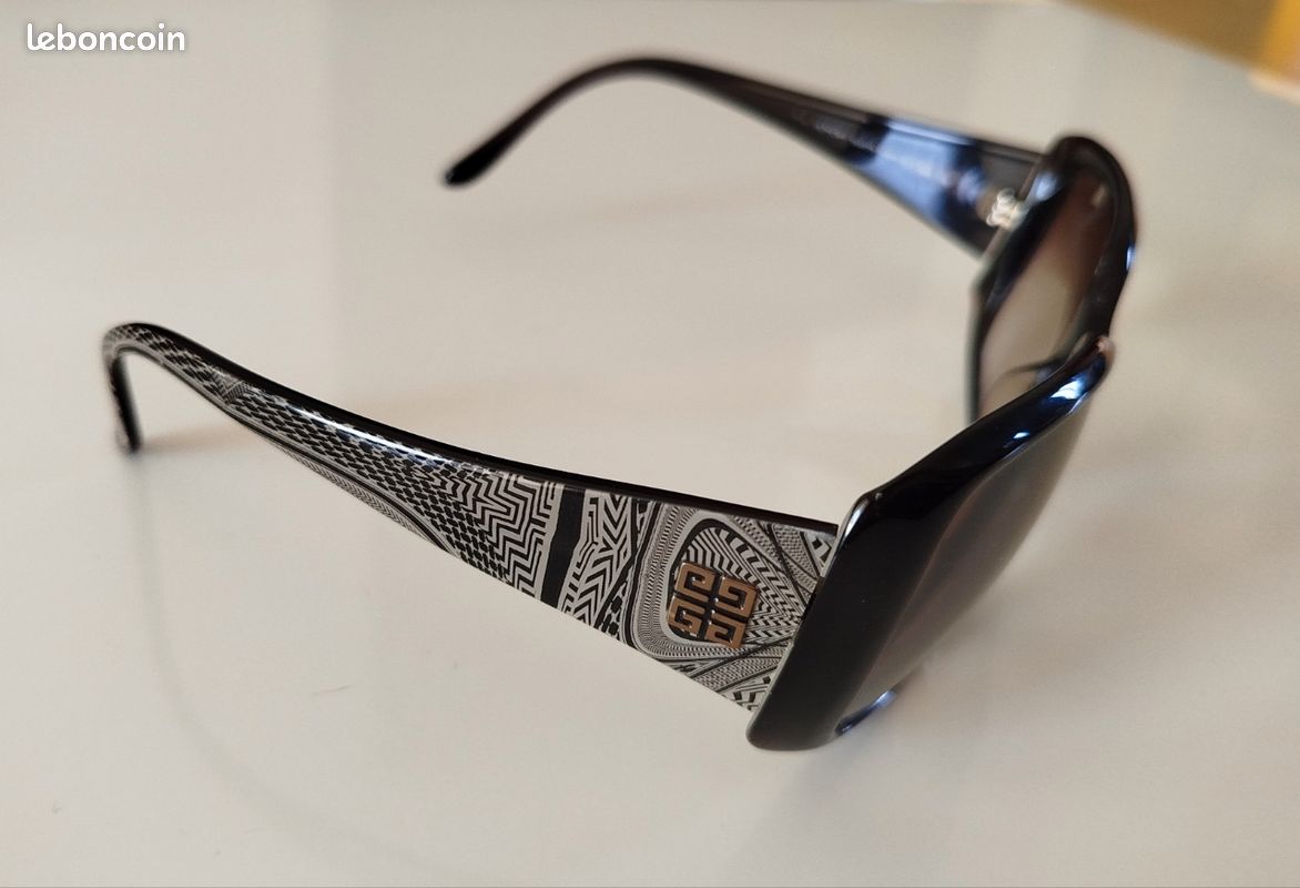 Lunette de soleil Givenchy (image 5)
