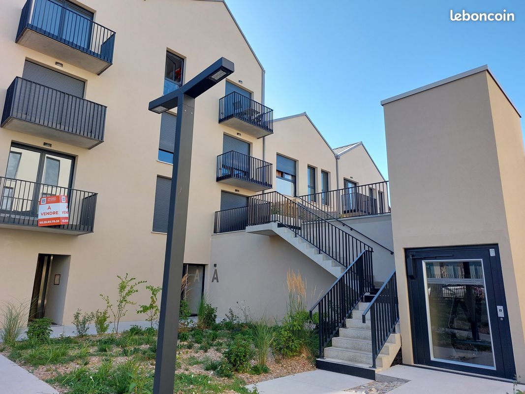 Appartement 3 pièces 75 m² · à Louviers · 75 m² · 842 €