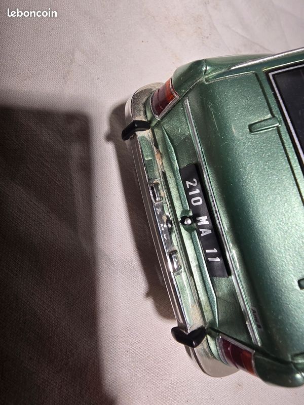 Citroën Ami Super 1/18 échelle Par OTTOMOBILE - Modèle De Collection OT125 En Boîte