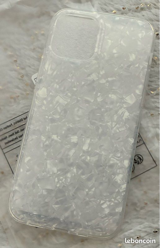 Coque iPhone 12 transparente motif coquillage (image 1)