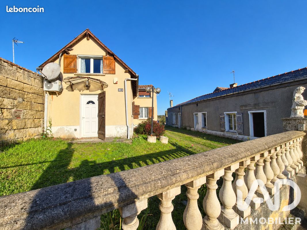 Maison 4 pièces 90 m² · à Cléré-sur-Layon · 90 m² · 105 900 €